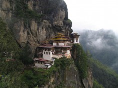 bhoutan_monaster.jpg